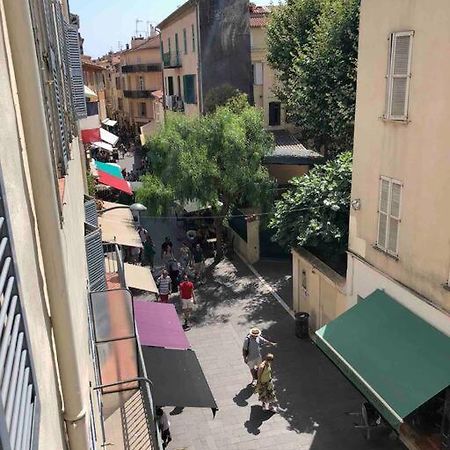 Old Antibes, One Bed App, In Front Of The Port! Apartamento Exterior foto